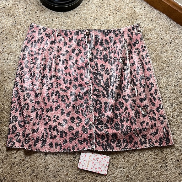 NWT Free People Pink Cheetah Sequin Mini Skirt- 4 - Picture 2 of 9